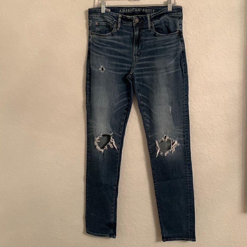 Men’s American Eagle Airflex Slim Distressed Denim Size 31 / 32